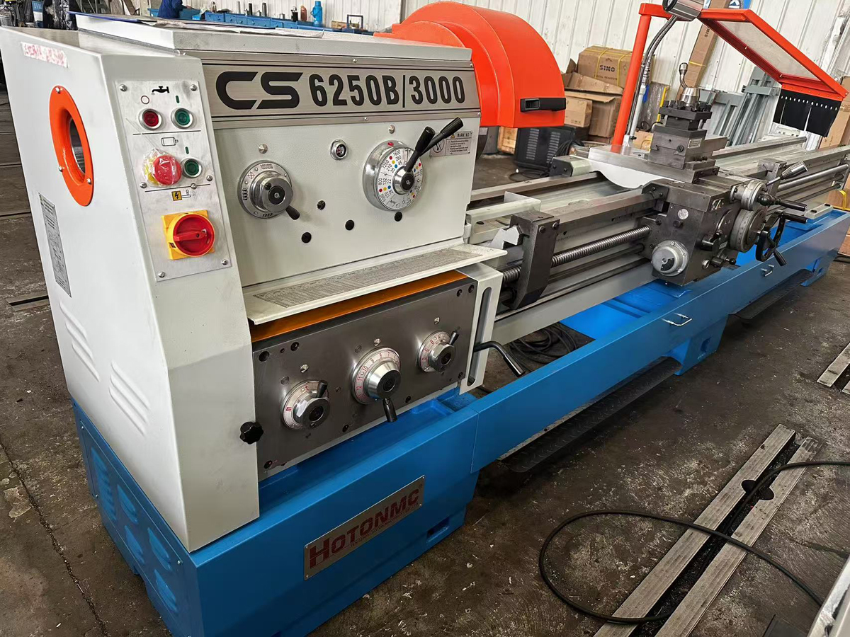 High Precision Gap Bed Metal Turning Lathe Machine CS6250B Shipment